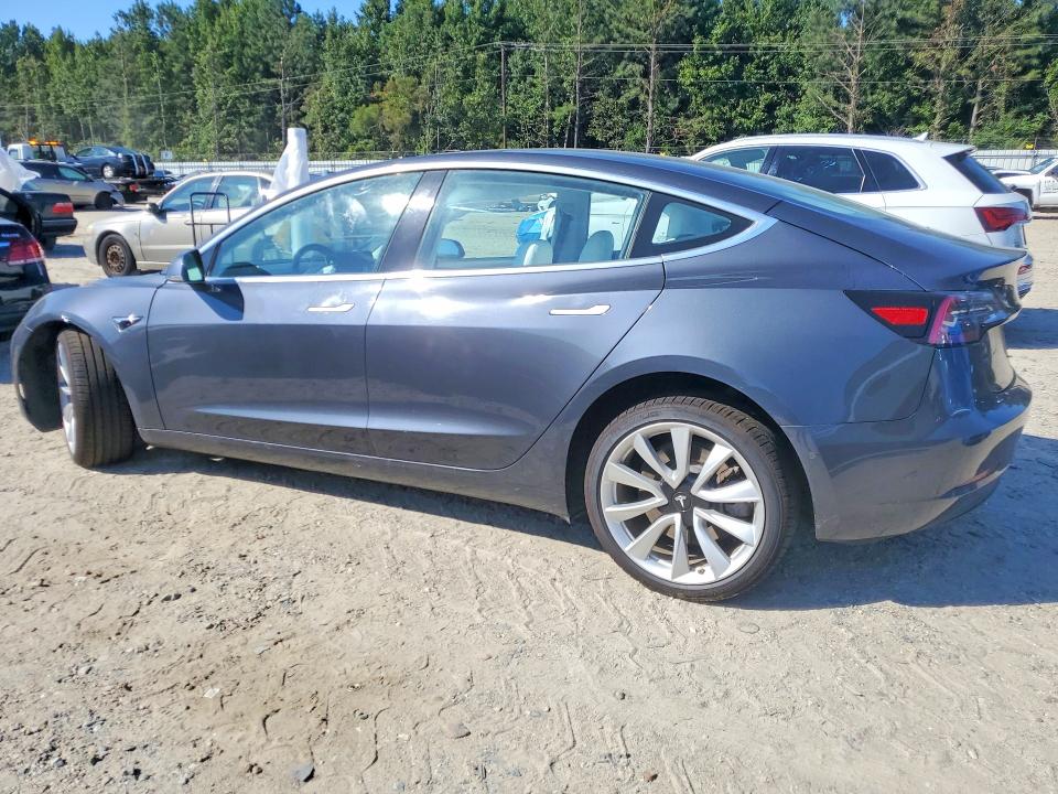 Продажа на аукционе авто 2018 Tesla Model 3, vin: 5YJ3E1EB1JF097212, номер лота: 68685556