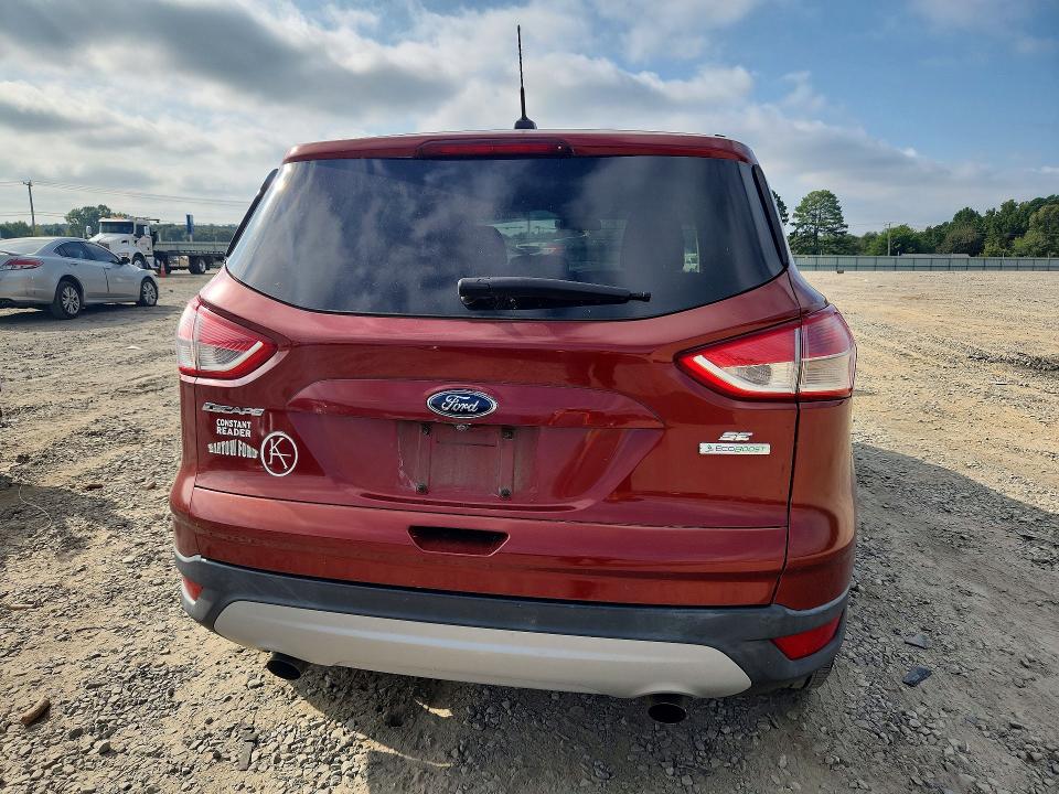 2015 Ford Escape მანქანა იყიდება აუქციონზე, vin: 1FMCU0GX9FUC56221, აუქციონის ნომერი: 70054696