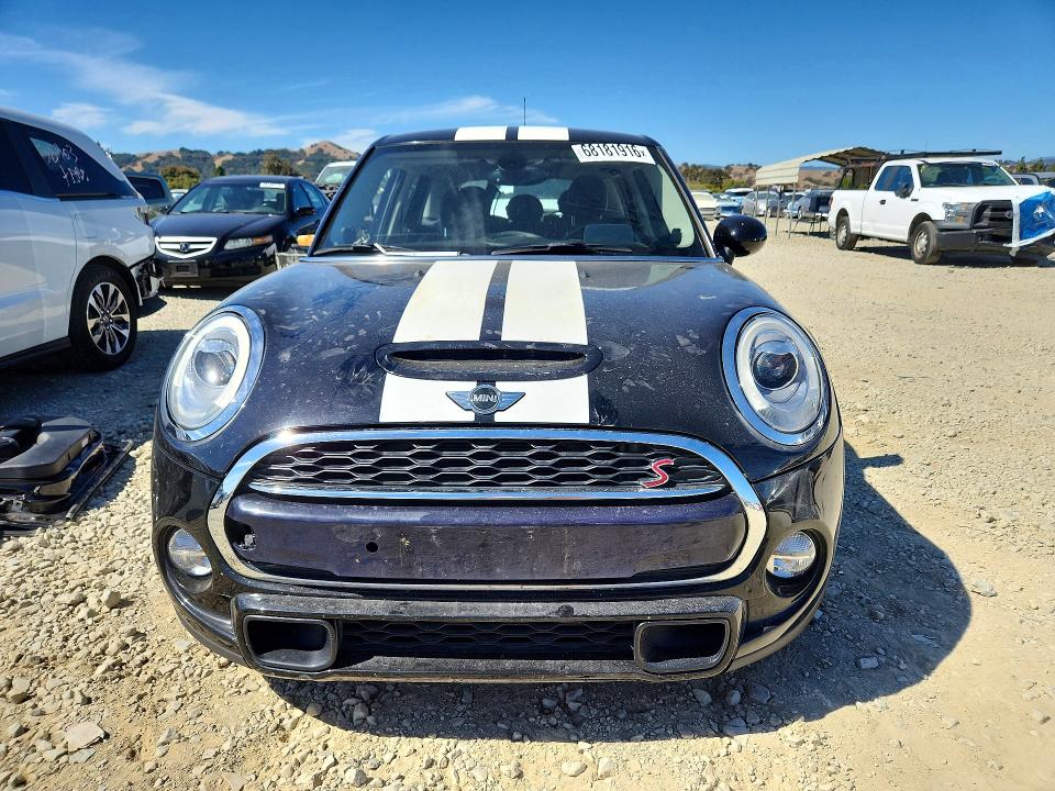 Продаж на аукціоні авто 2017 Mini Cooper, vin: WMWXU3C33H2F49492, номер лоту: 68181916