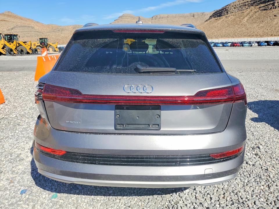 Aukcja sprzedaży 2019 Audi E-tron, vin: WA1LABGE1KB014014, numer aukcji: 68162566