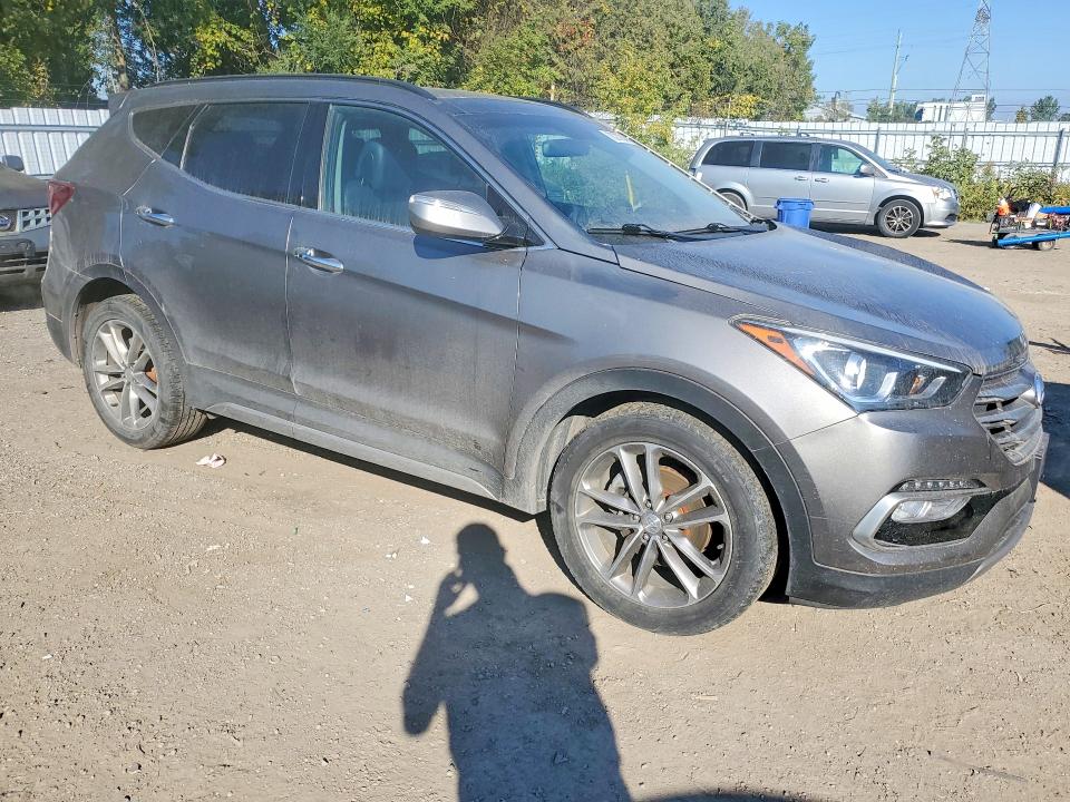 70277046 :رقم المزاد ، 5XYZUDLAXHG462496 vin ، 2017 Hyundai Santa Fe Sport مزاد بيع