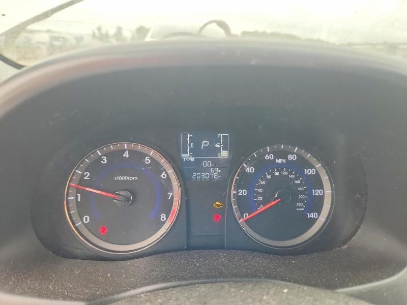 2015 Hyundai Accent მანქანა იყიდება აუქციონზე, vin: KMHCT5AE1FU208350, აუქციონის ნომერი: 70277246