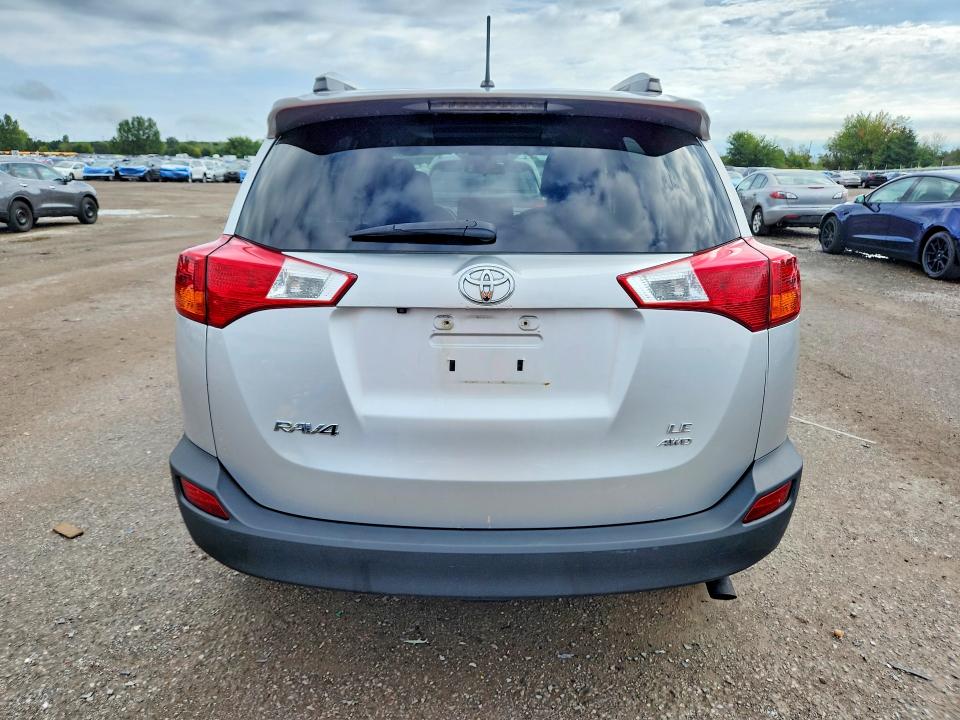 67070246 :رقم المزاد ، 2T3BFREV9FW368844 vin ، 2015 Toyota Rav4 مزاد بيع