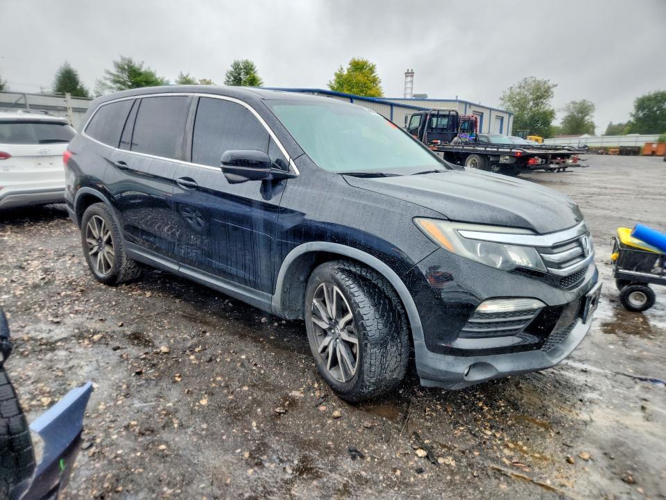69867336 :رقم المزاد ، 5FNYF6H54JB009937 vin ، 2018 Honda Pilot مزاد بيع
