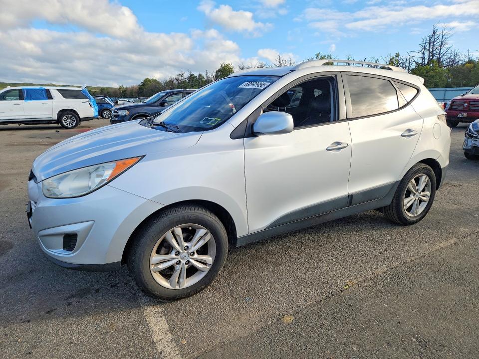 Продаж на аукціоні авто 2011 Hyundai Tucson, vin: KM8JU3AC1BU198131, номер лоту: 69890986