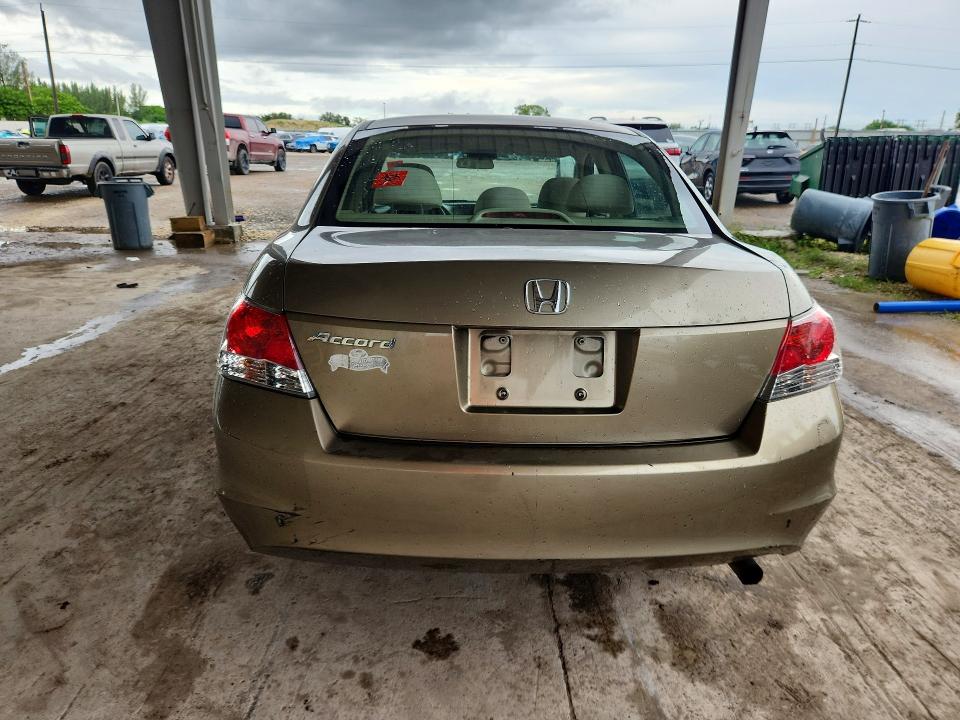 70003896 :رقم المزاد ، 1HGCP2F35AA071424 vin ، 2010 Honda Accord مزاد بيع