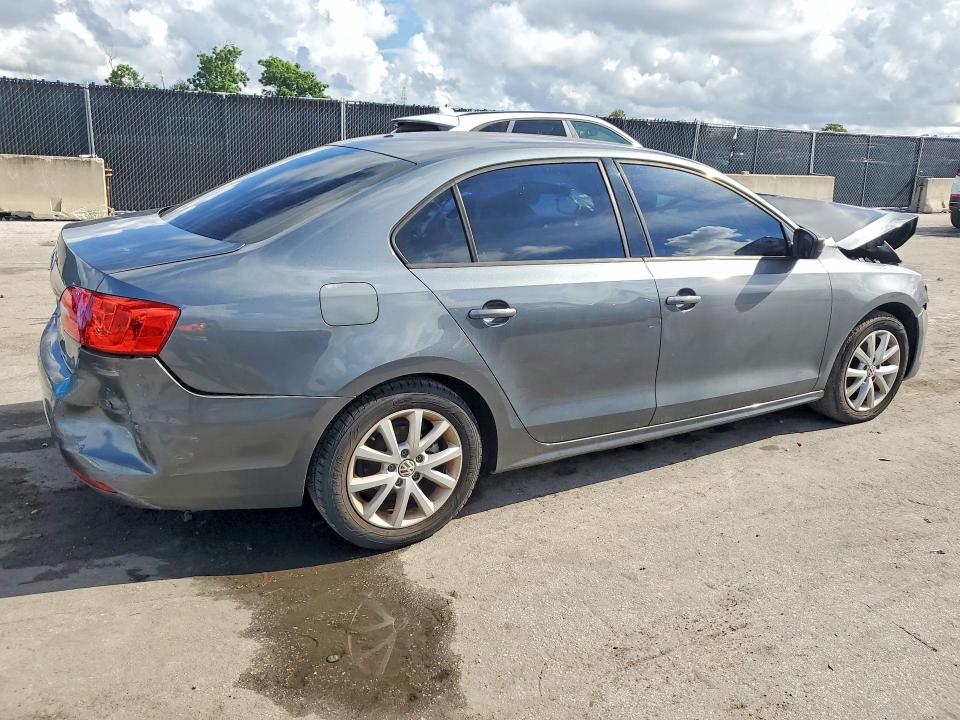 Продажа на аукционе авто 2014 Volkswagen Jetta, vin: 3VW2K7AJ8EM237324, номер лота: 67517326