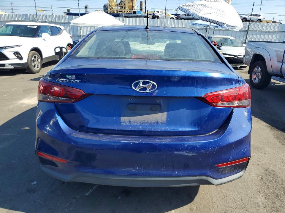 69408006 :رقم المزاد ، 3KPC24A31JE005658 vin ، 2018 Hyundai Accent مزاد بيع