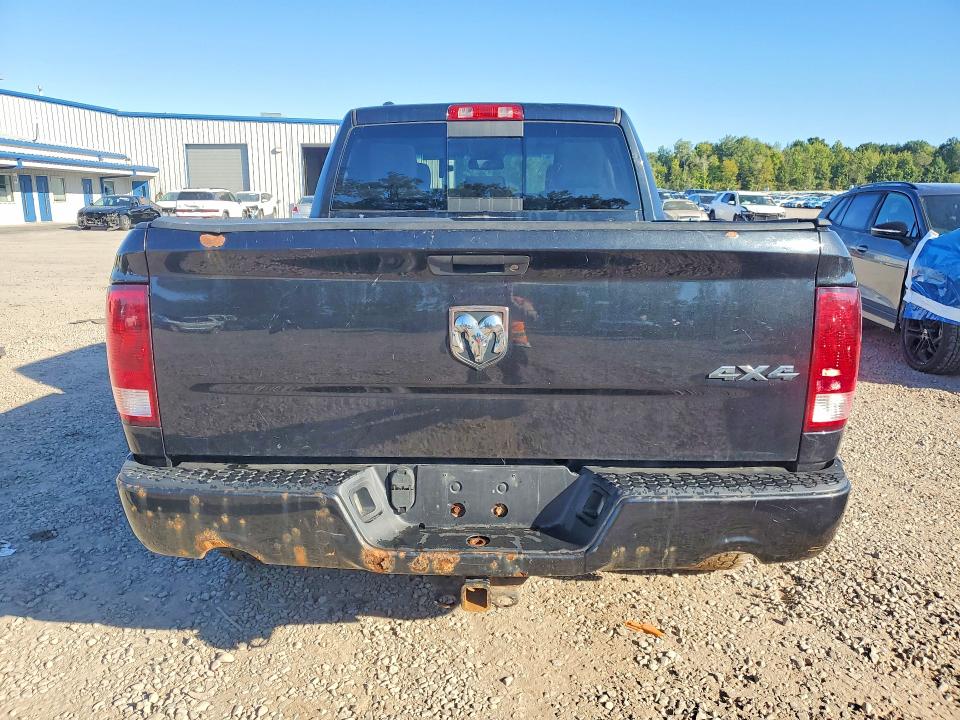 70438046 :رقم المزاد ، 1C6RR7FT8GS117094 vin ، 2016 Ram 1500 مزاد بيع