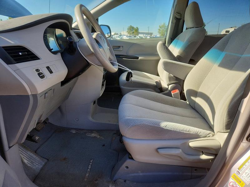 69613216 :رقم المزاد ، 5TDKA3DC6BS004453 vin ، 2011 Toyota Sienna مزاد بيع