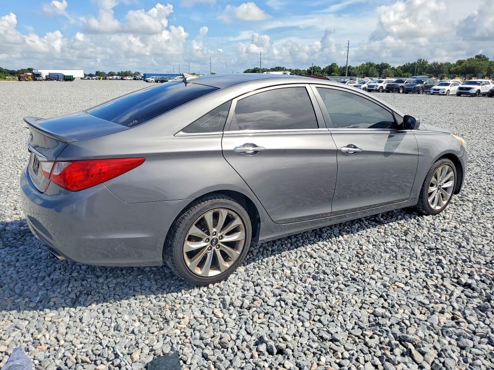 70086196 :رقم المزاد ، 5NPEC4AC6DH631485 vin ، 2013 Hyundai Sonata مزاد بيع