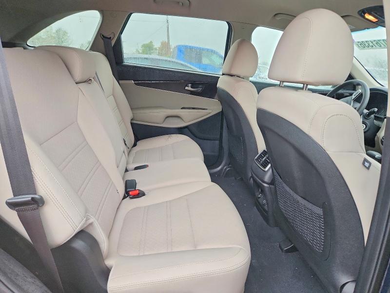 70761336 :رقم المزاد ، 5XYPGDA58KG498876 vin ، 2019 Kia Sorento مزاد بيع