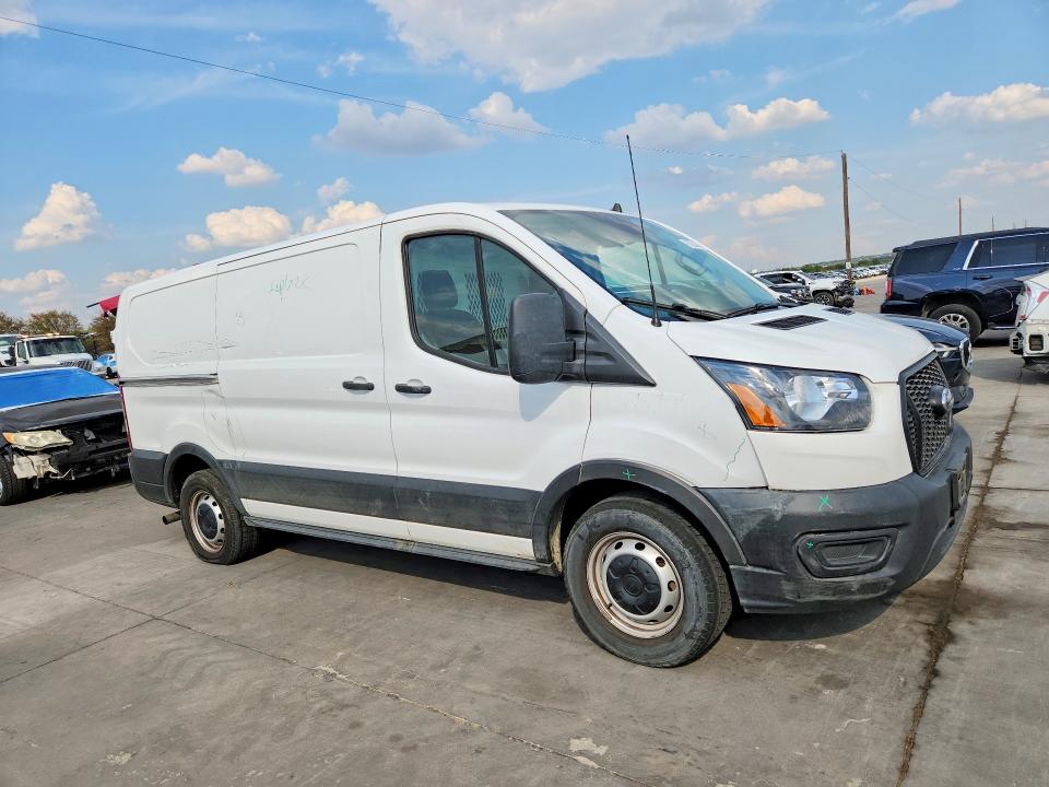 Auction sale of the 2024 Ford Transit, vin: 1FTYE1Y83RKA18689, lot number: 70253036