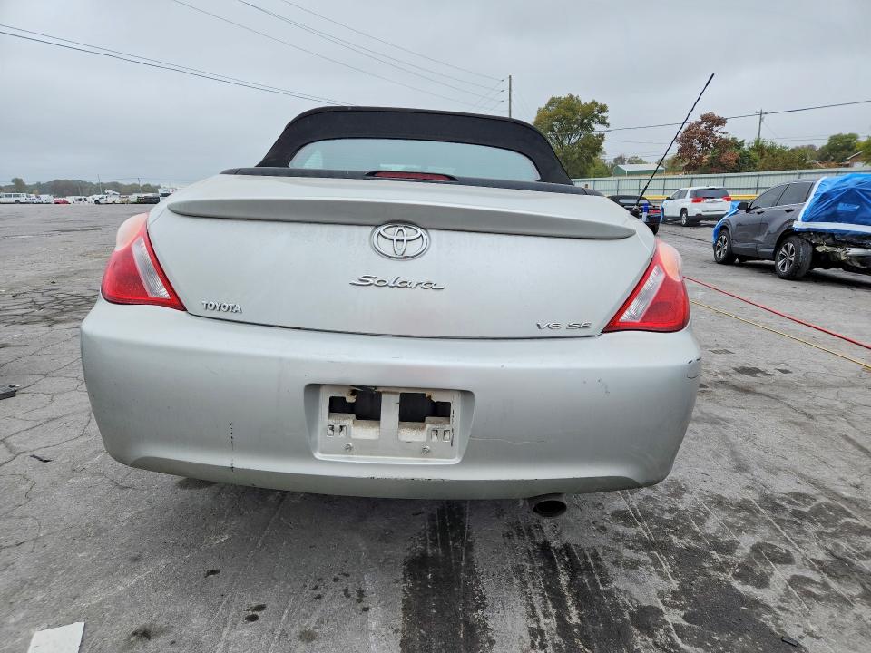 70107886 :رقم المزاد ، 4T1FA38P35U062014 vin ، 2005 Toyota Camry Solara مزاد بيع