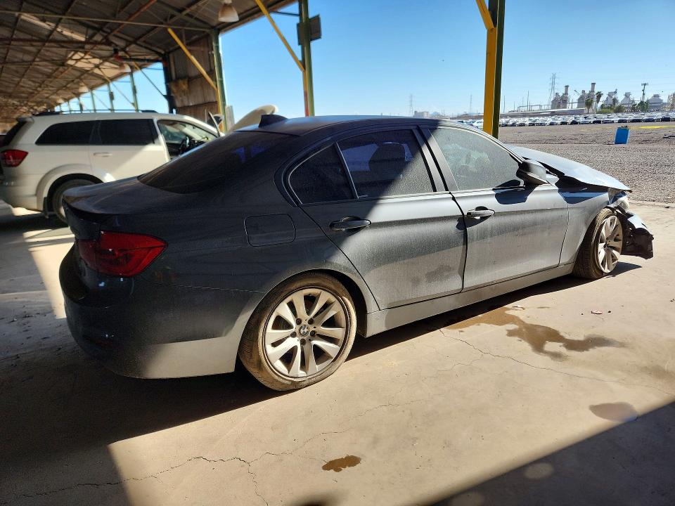 67436246 :رقم المزاد ، WBA8E1G54GNT99355 vin ، 2016 Bmw 320 مزاد بيع