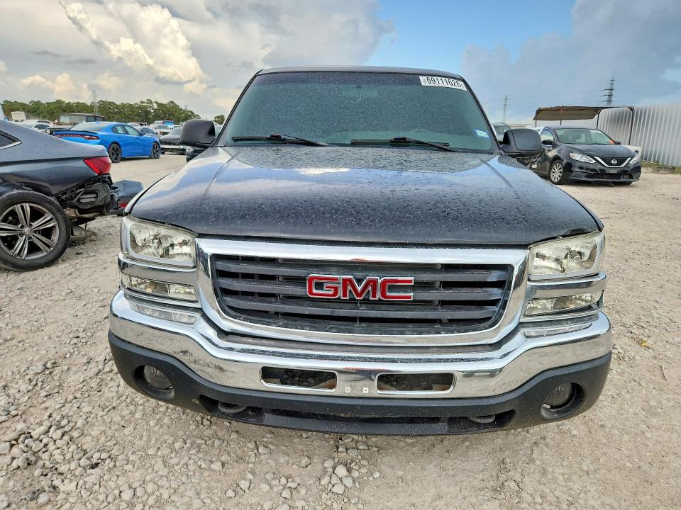 69111626 :رقم المزاد ، 2GTEC13V161259913 vin ، 2006 Gmc New Sierra مزاد بيع