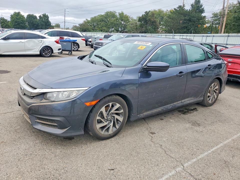 Auction sale of the 2017 Honda Civic, vin: 19XFC2F77HE058160, lot number: 70265286