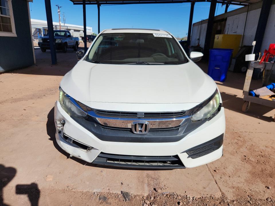 69427736 :رقم المزاد ، 19XFC2F73JE037148 vin ، 2018 Honda Civic مزاد بيع