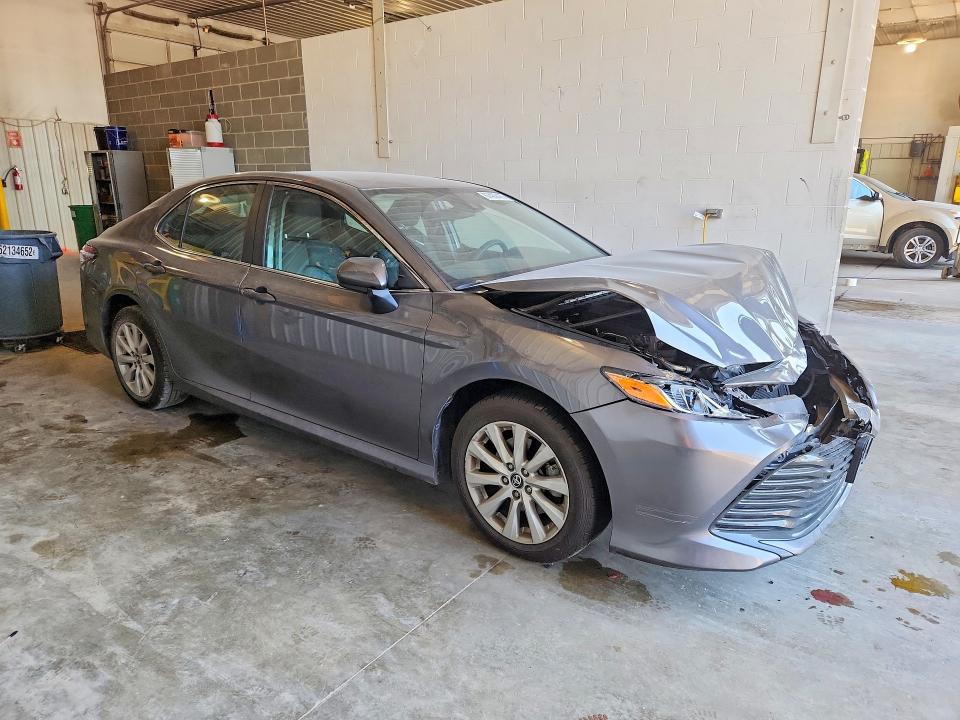 Продажа на аукционе авто 2019 Toyota Camry, vin: 4T1B11HK6KU686487, номер лота: 67409476