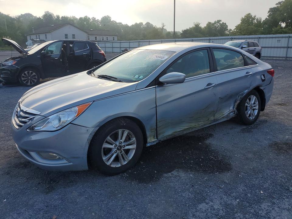 2013 Hyundai Sonata მანქანა იყიდება აუქციონზე, vin: 5NPEB4AC5DH571847, აუქციონის ნომერი: 67549446