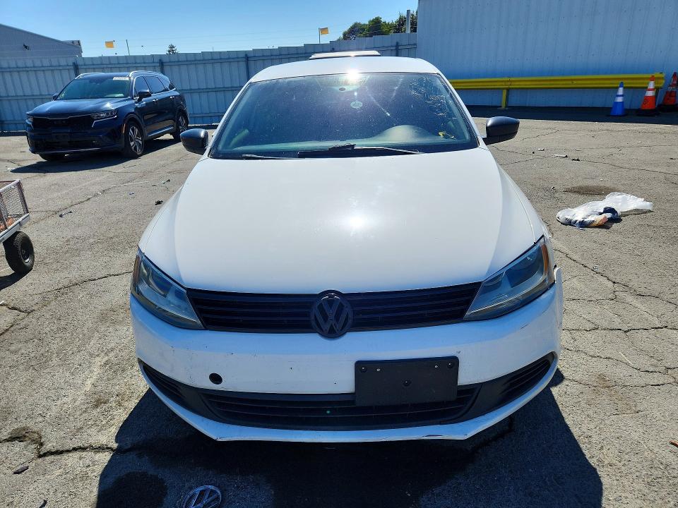 2014 Volkswagen Jetta მანქანა იყიდება აუქციონზე, vin: 3VW2K7AJXEM375026, აუქციონის ნომერი: 67432066