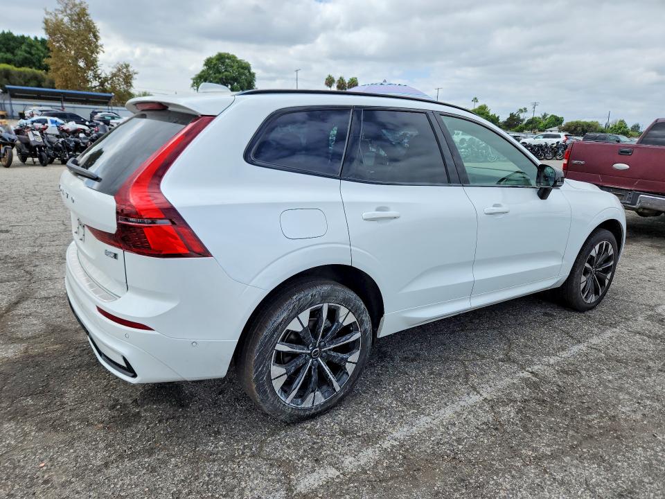 Продаж на аукціоні авто 2026 Volvo Xc60, vin: YV4M12RC4T1297163, номер лоту: 69432156