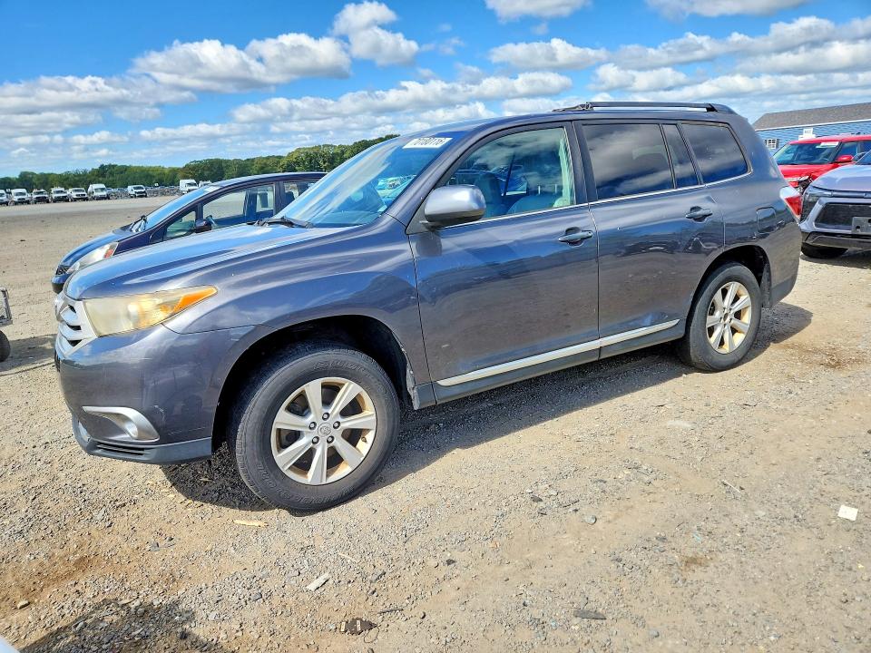 70180116 :رقم المزاد ، 5TDBK3EH0BS048780 vin ، 2011 Toyota Highlander مزاد بيع