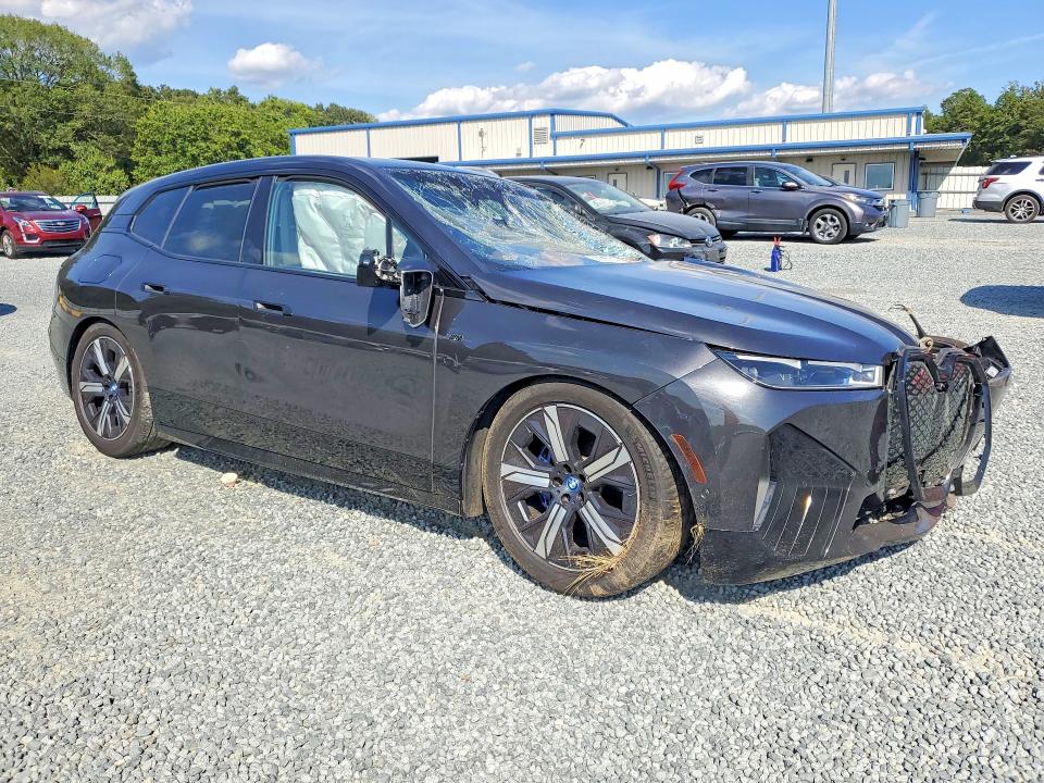 68336956 :رقم المزاد ، WB533CF03PCM45558 vin ، 2023 Bmw Ix مزاد بيع