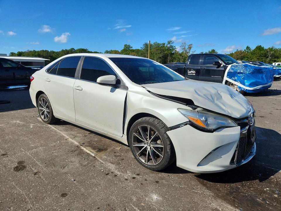 2017 Toyota Camry მანქანა იყიდება აუქციონზე, vin: 4T1BF1FK0HU423747, აუქციონის ნომერი: 70052726