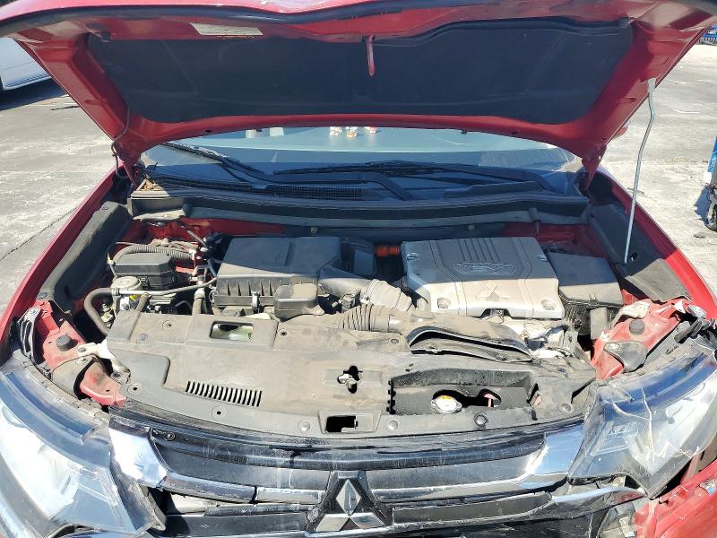 Продажа на аукционе авто 2018 Mitsubishi Outlander, vin: JA4J24A50JZ060223, номер лота: 70643806
