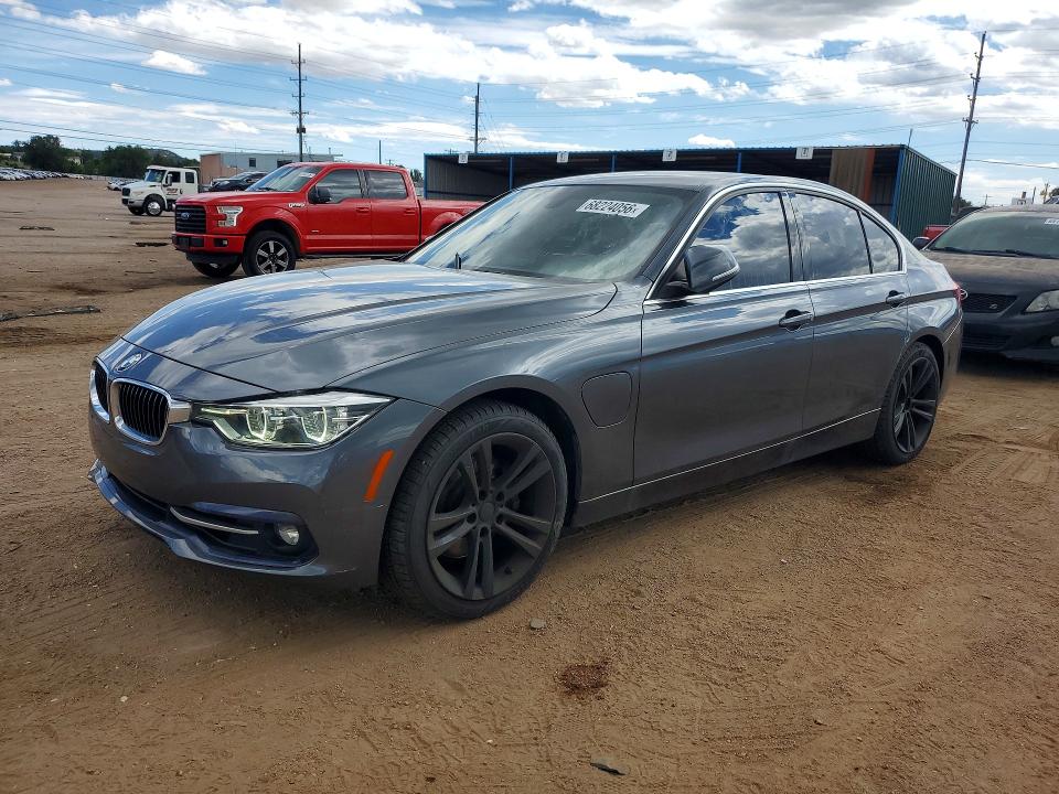 68224056 :رقم المزاد ، WBA8E1C51JA167509 vin ، 2018 Bmw 330e مزاد بيع