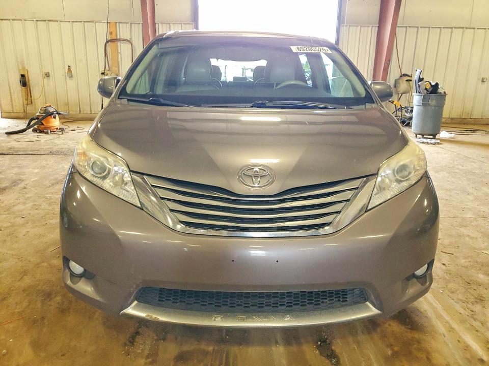 Продаж на аукціоні авто 2011 Toyota Sienna, vin: 5TDDK3DC8BS015542, номер лоту: 69206526