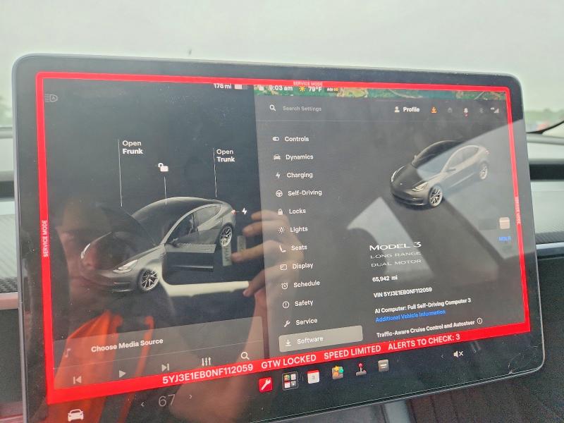 67698076 :رقم المزاد ، 5YJ3E1EB0NF112059 vin ، 2022 Tesla Model 3 مزاد بيع