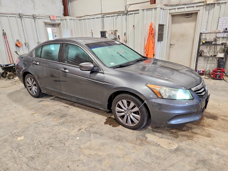 2011 Honda Accord მანქანა იყიდება აუქციონზე, vin: 1HGCP2F82BA072463, აუქციონის ნომერი: 67590966