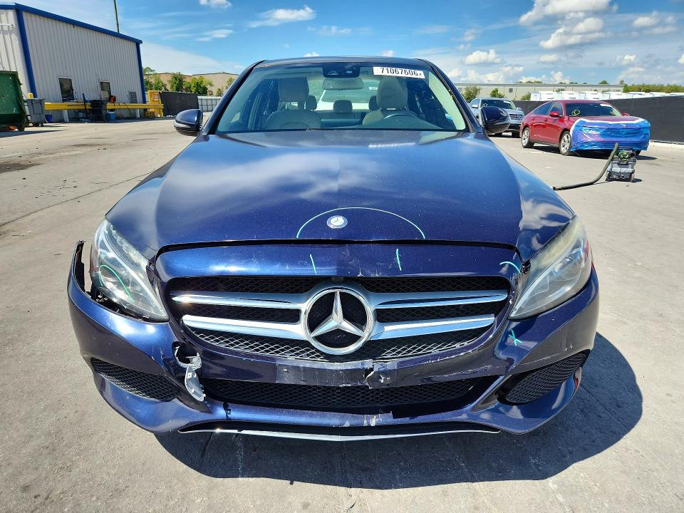 2016 Mercedes-benz C მანქანა იყიდება აუქციონზე, vin: 55SWF4KB3GU119427, აუქციონის ნომერი: 71067606