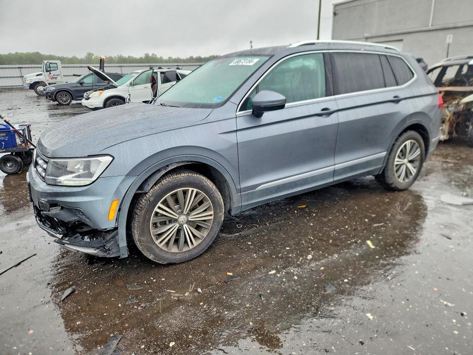 Продаж на аукціоні авто 2018 Volkswagen Tiguan, vin: 3VV2B7AX9JM045137, номер лоту: 69673156