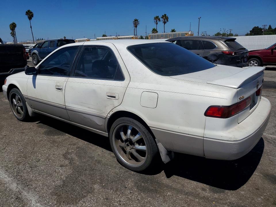 66847686 :رقم المزاد ، 4T1BG22K4WU858762 vin ، 1998 Toyota Camry مزاد بيع