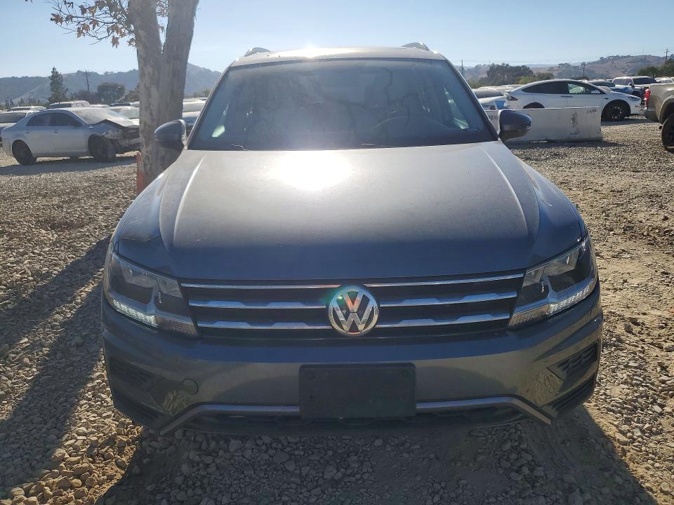 Продаж на аукціоні авто 2018 Volkswagen Tiguan, vin: 3VV3B7AX1JM158505, номер лоту: 70331996
