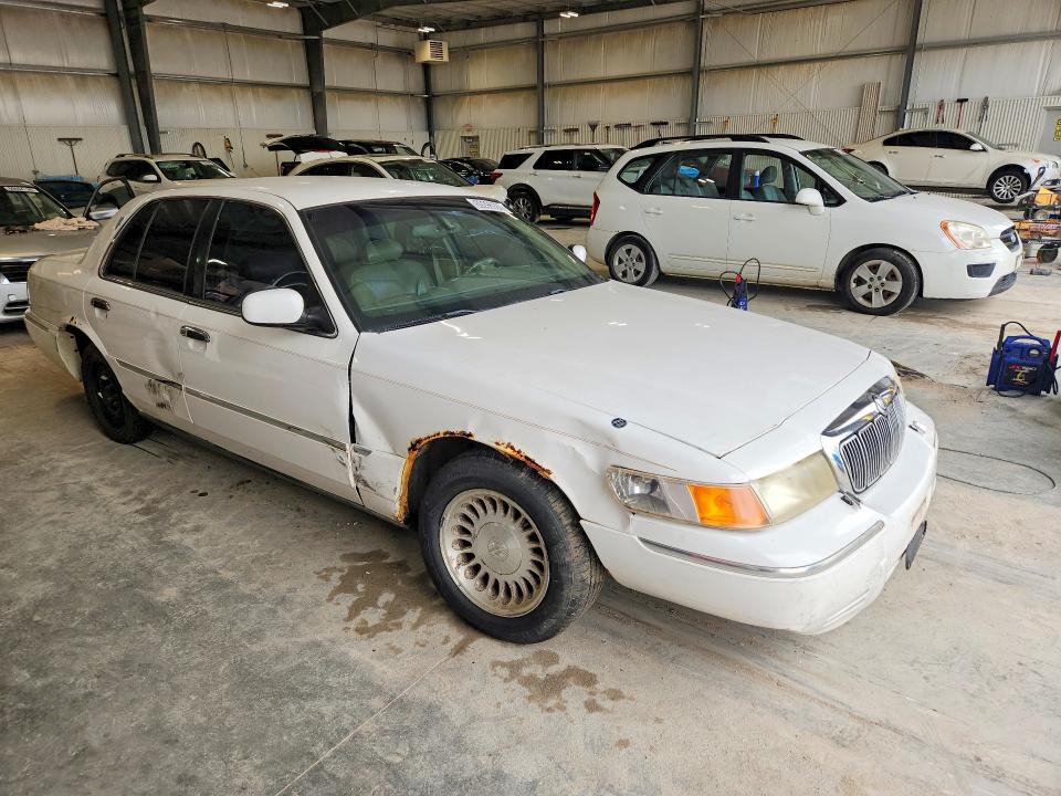 69296936 :رقم المزاد ، 2MEFM75WXYX713228 vin ، 2000 Mercury Grand Marquis مزاد بيع