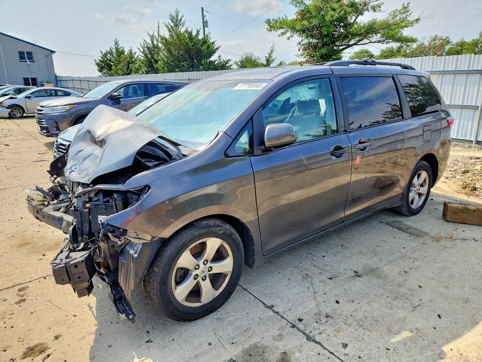Продаж на аукціоні авто 2015 Toyota Sienna, vin: 5TDKK3DC6FS650594, номер лоту: 67738066