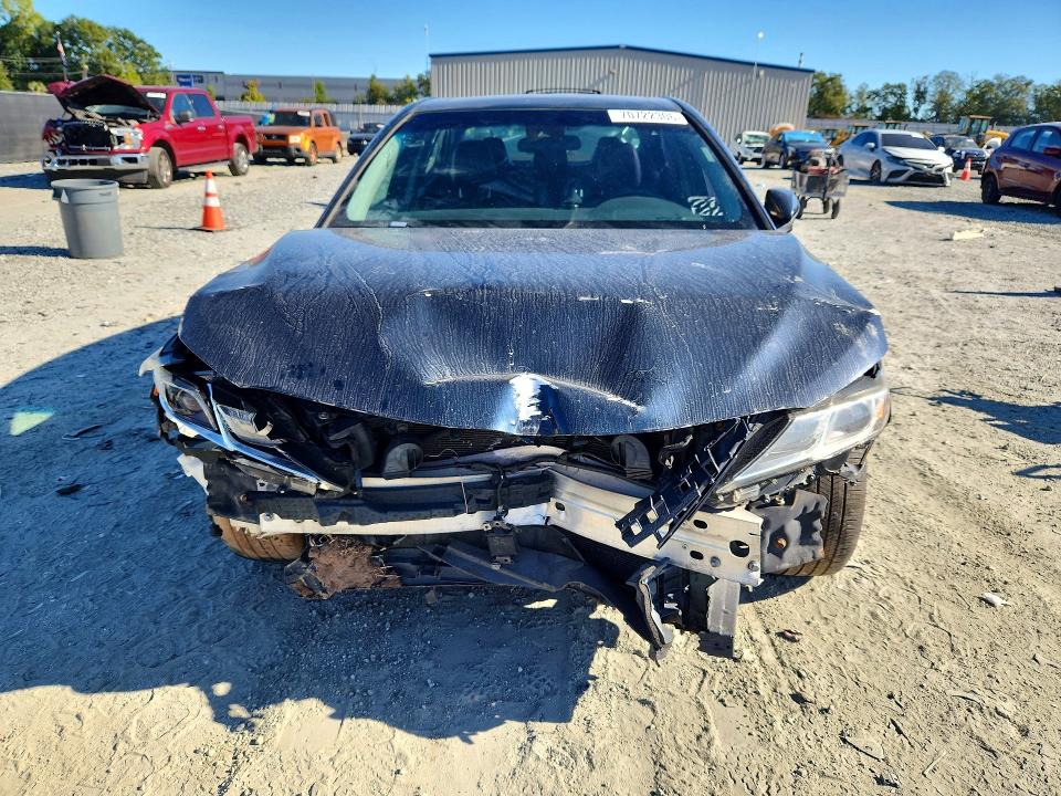 2019 Toyota Camry მანქანა იყიდება აუქციონზე, vin: 4T1B11HK0KU853748, აუქციონის ნომერი: 70722306