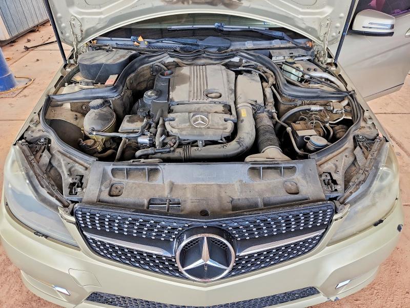 Продажа на аукционе авто 2012 Mercedes-benz C, vin: WDDGF4HB8CR219143, номер лота: 69889676