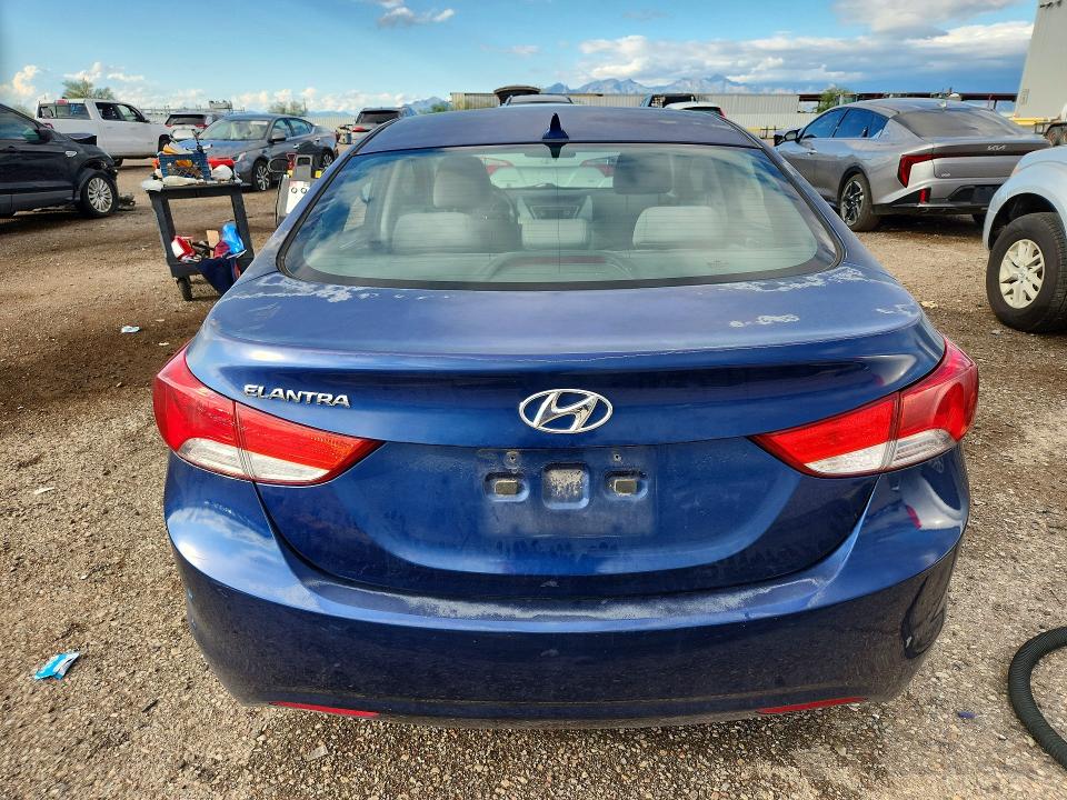 70778056 :رقم المزاد ، KMHDH4AE5DU684002 vin ، 2013 Hyundai Elantra مزاد بيع