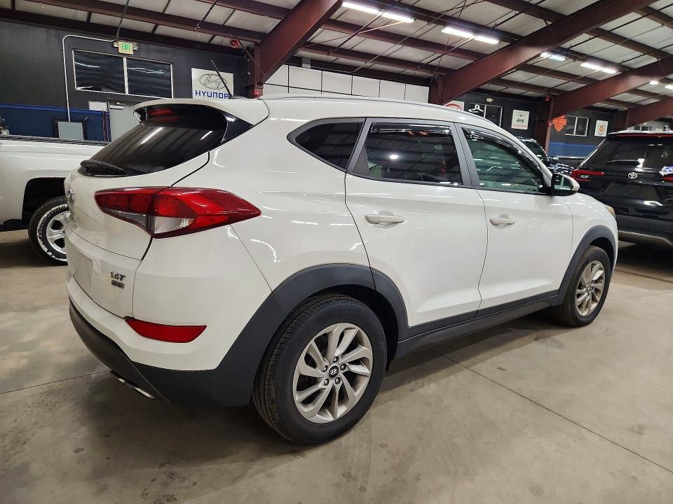 69486436 :رقم المزاد ، KM8J3CA28GU051046 vin ، 2016 Hyundai Tucson مزاد بيع