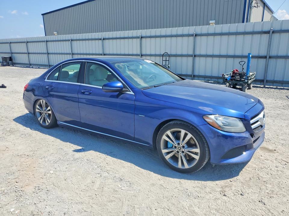 67382356 :رقم المزاد ، 55SWF4HB4HU217133 vin ، 2017 Mercedes-benz C مزاد بيع