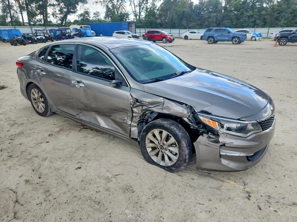 2018 Kia Optima მანქანა იყიდება აუქციონზე, vin: 5XXGT4L32JG251217, აუქციონის ნომერი: 67647796