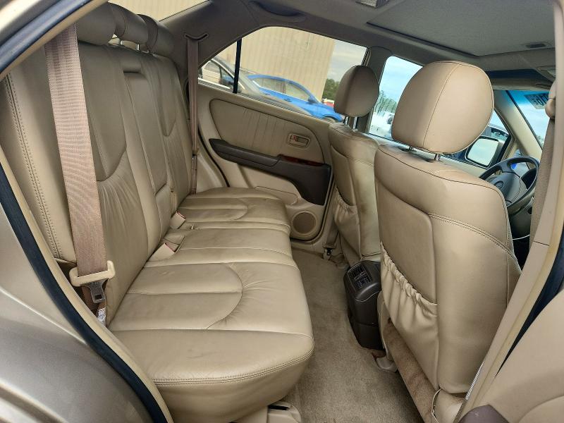 68220016 :رقم المزاد ، JT6HF10U3Y0120114 vin ، 2000 Lexus Rx مزاد بيع
