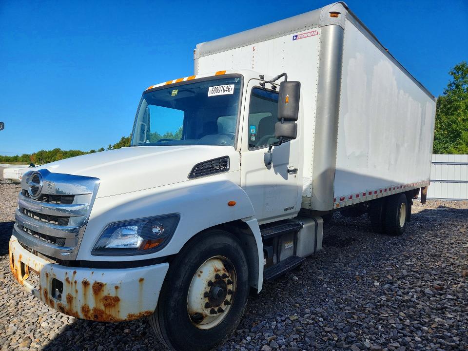 68897046 :رقم المزاد ، 5PVNE8JT9G4S56574 vin ، 2016 Hino 258/268 مزاد بيع