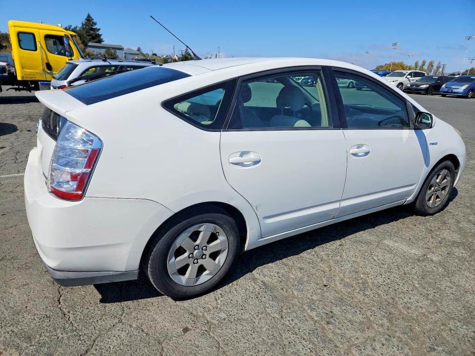 2006 Toyota Prius მანქანა იყიდება აუქციონზე, vin: JTDKB22U567525487, აუქციონის ნომერი: 69628986