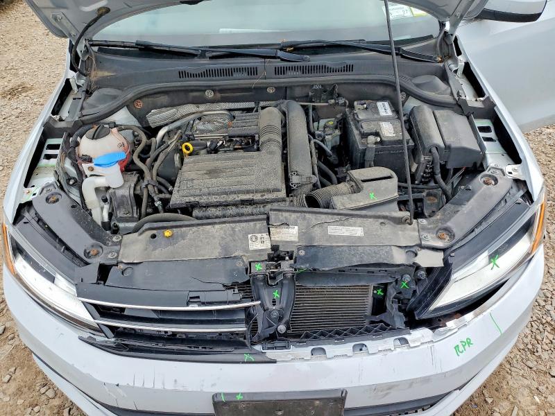 68982726 :رقم المزاد ، 3VW167AJ4HM412141 vin ، 2017 Volkswagen Jetta مزاد بيع